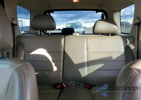 2003 Ford Escape Xlt z USA, uszkodzony, nr VIN 1FMCU93143KC27139